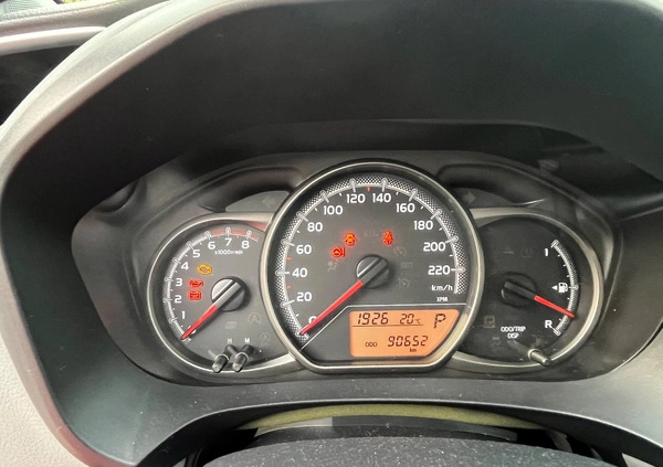 Toyota Yaris cena 42990 przebieg: 91000, rok produkcji 2014 z Kartuzy małe 277